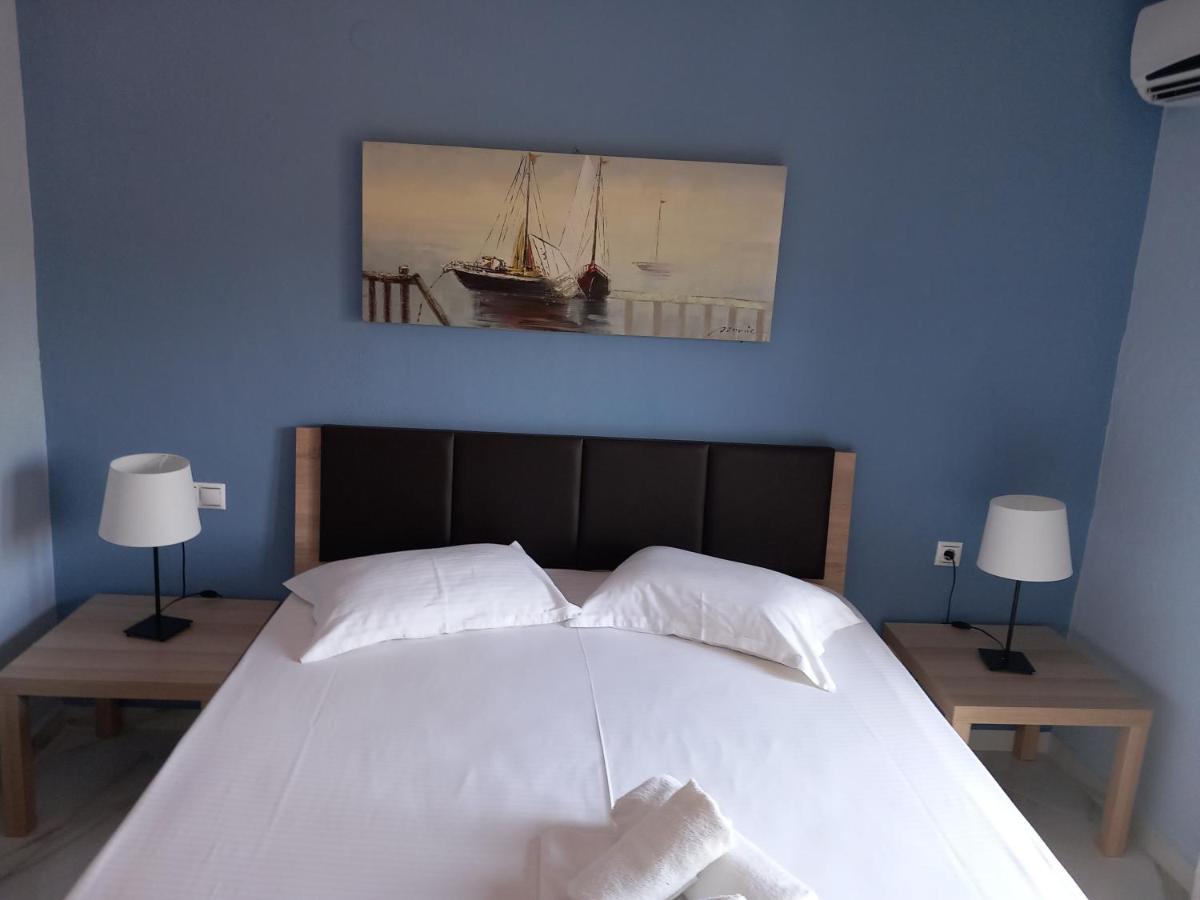 Apartament Lampos House