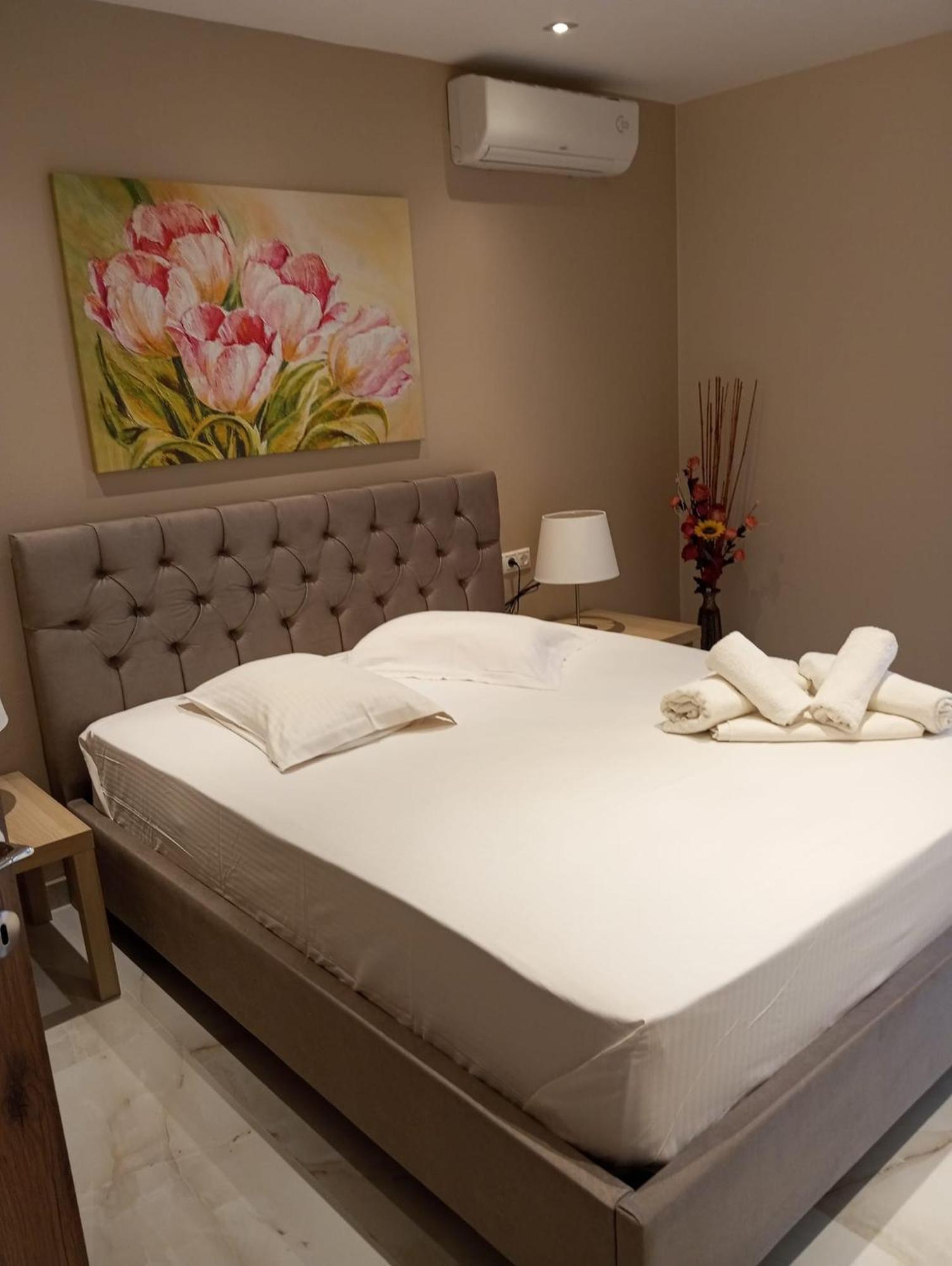 Apartament Lampos House *